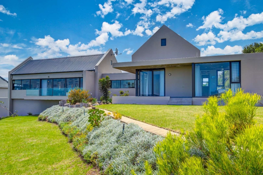 5 Bedroom Property for Sale in Simola Western Cape